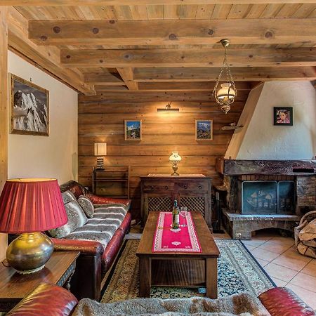 Chalet Blackbushe - Traditional Chalet - Alpes Travel - Sleeps 4-6 Les Houches Exterior photo