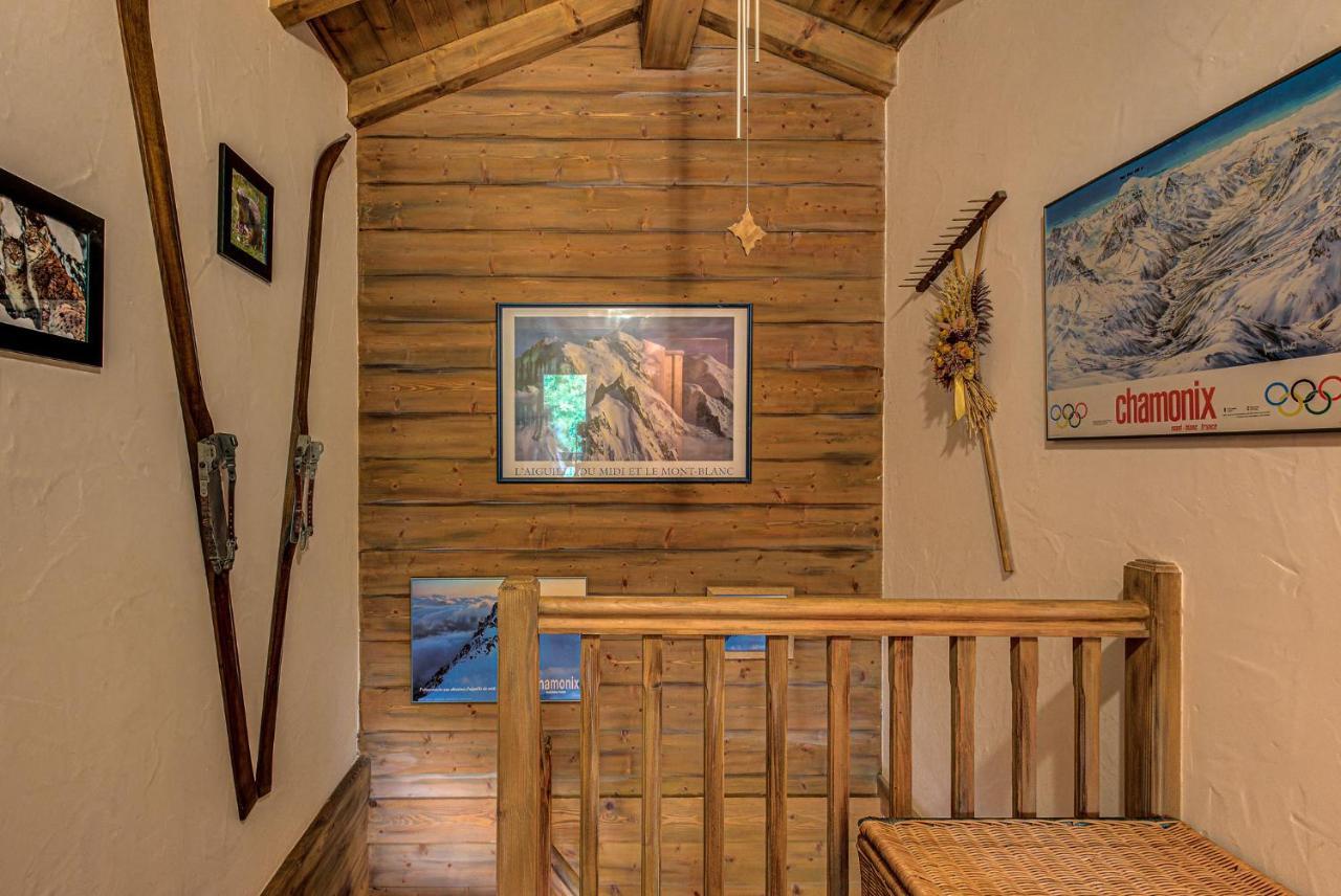 Chalet Blackbushe - Traditional Chalet - Alpes Travel - Sleeps 4-6 Les Houches Exterior photo
