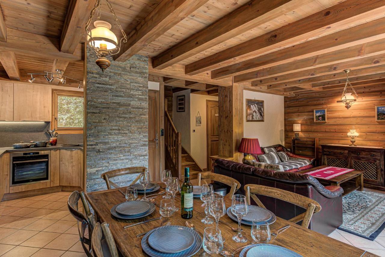 Chalet Blackbushe - Traditional Chalet - Alpes Travel - Sleeps 4-6 Les Houches Exterior photo