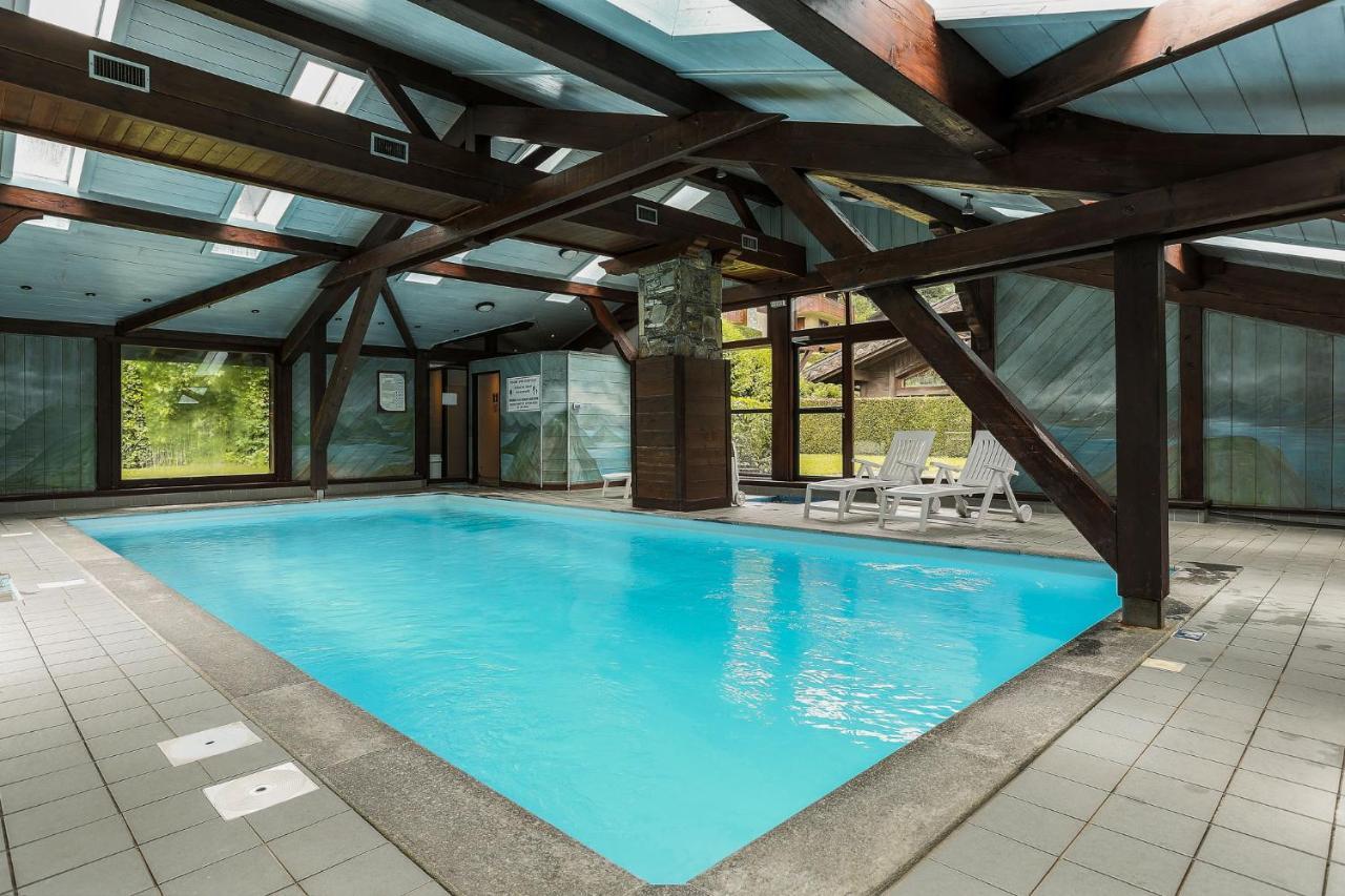 Chalet Blackbushe - Traditional Chalet - Alpes Travel - Sleeps 4-6 Les Houches Exterior photo