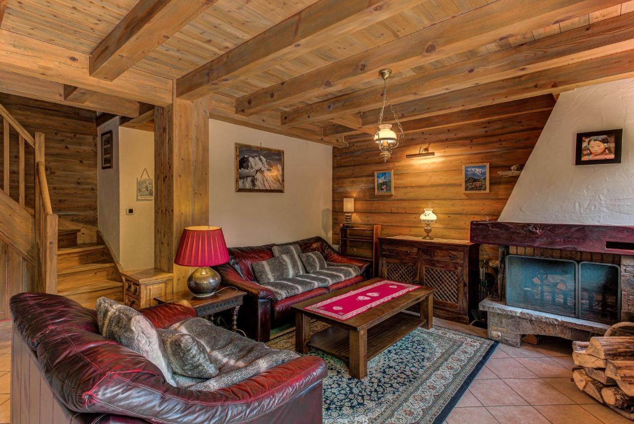 Chalet Blackbushe - Traditional Chalet - Alpes Travel - Sleeps 4-6 Les Houches Exterior photo